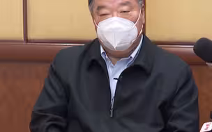 梁万年：抗疫是个系统工程，实现“床等人”是一个关键的挑战