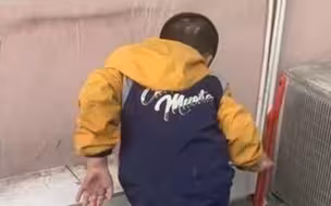 6岁男童被生母虐待致截肢：一直以为妈妈是生病了 所以才会那样对待他