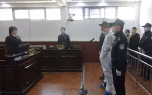 现场！男子搭讪遭拒刺死女大学生案二审公开宣判