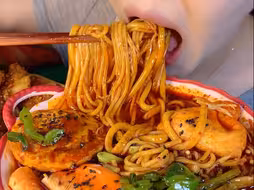 加麻加辣麻辣烫 紫米麻薯 炸串 都太好吃啦啦啦啦啦