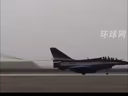 空军八一飞行表演队7架歼-10飞抵沙特