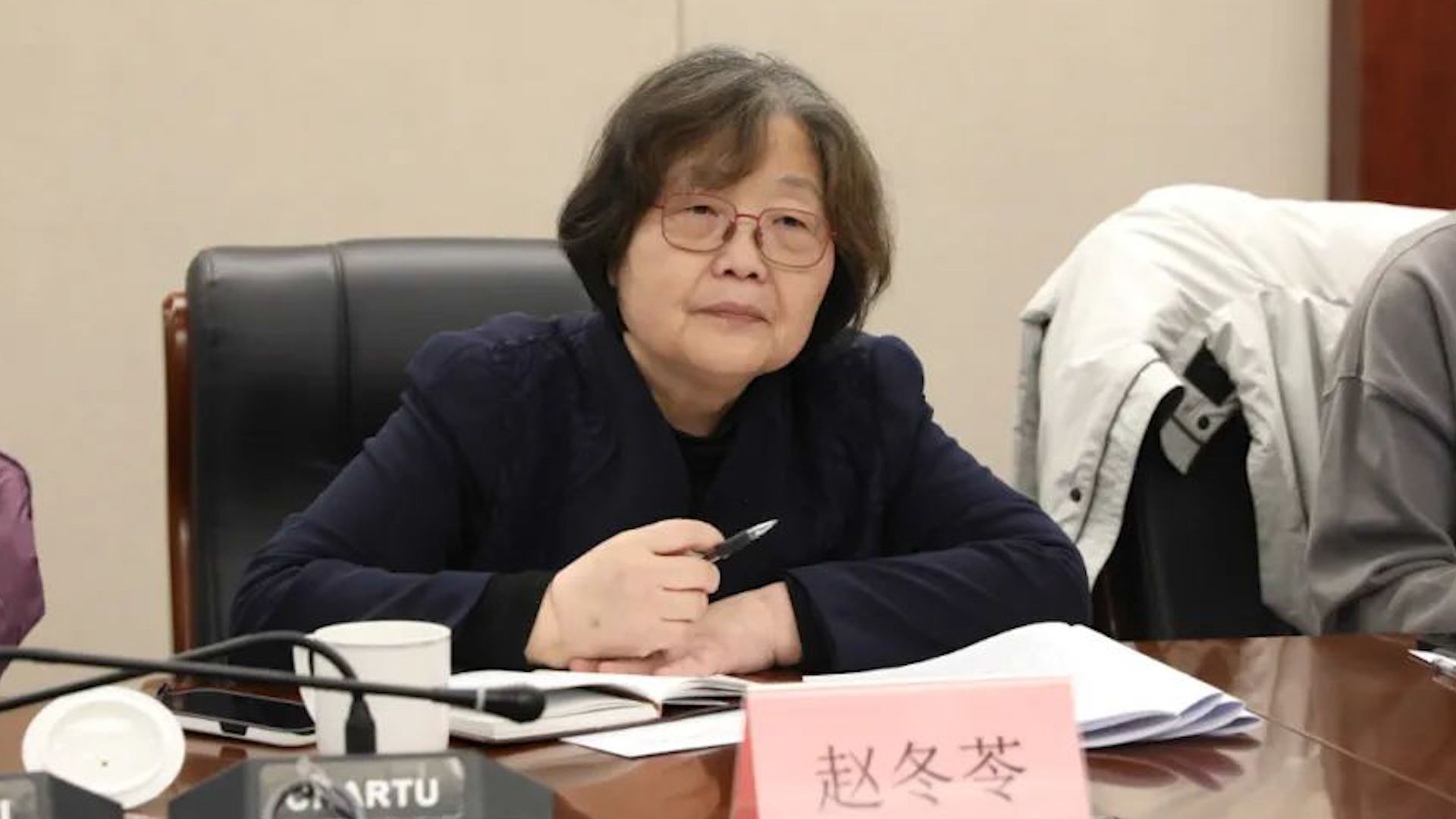全国人大代表赵冬苓：建议向所有生育女性发放生育福利金