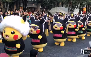 精灵球准备好！上千只皮卡丘占领日本街头