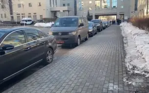 这都是西方国家驻俄使馆的车