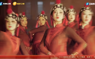 难道为了集福，连木偶都活了？小精灵带你从武夷山一路寻福，去福州泡温泉，到土楼打年糕，去泉州红砖古厝年夜饭……一圈下来，有吃有玩有福扫！