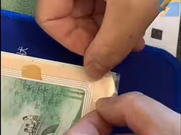 包书皮已经out了？ 家长们从包书皮