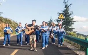海嘎少年暖心献唱《海嘎之歌》