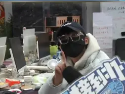 女生被高薪吸引 应聘穿搭主播，入职却成娱乐主播 工作至凌晨两点，女生想解除合约 发现自己成被告，积家文化传媒：签合同 有人逼你吗？