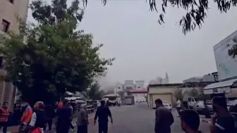 现场：加沙地带北部一医院附近突发爆炸 浓烟四起伤亡不明
