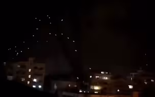 开枪庆祝新年？外媒：一难民在黎巴嫩枪击“庆祝”活动中死亡，4架飞机受损
