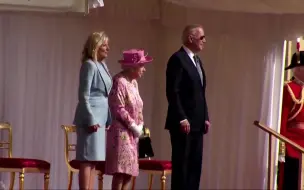 英女王接见拜登夫妇
