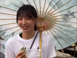 台湾省女大学生来浙江参加篮球赛 “这环境好很舒服 我超爱辣条 馒头配凤爪”