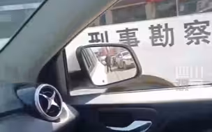 染发起争执，理发师持菜刀杀死顾客