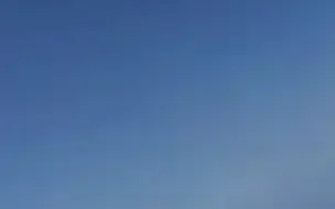美国五角大楼公布UFO画面：形状酷似球体和金字塔，从驾驶舱外快速飞过.