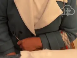 熊孩子高铁上拍打前座1小时家长毫不制止