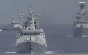 中国海军与印尼海军举行联合演练