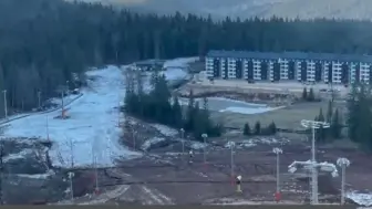 能源危机下的欧洲遭遇创纪录暖冬 滑雪胜地积雪不足难以营业