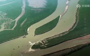 贡江上有座117只木船组成的浮桥