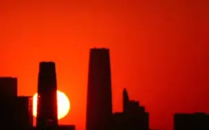 1966年以来最冷的冬日日出。天极寒，旭日暖！