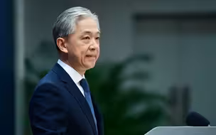 美国带给别国的不是福音，而是民生凋敝、社会动荡的“血债”