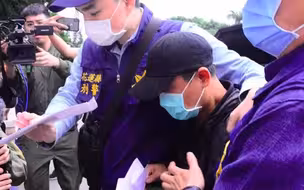 起底台铁事故涉事工程车司机：曾是民进党人 多次违法