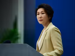 支恐用恐、纵恐养恐，损人不利己。