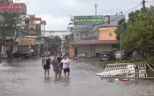 台风“摩羯”在越南造成大面积破坏 已致当地59人死亡
