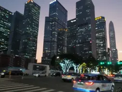 20241230 新年气氛渐浓，夜幕下深圳福田购物公园至岗厦，下班街景。