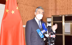 王毅：我们的立场正当、合理、合法，我们的举措坚定、有力、适度
