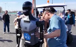 全球首个人形机器人半马即将在京开跑！赛制有何不同？一探究竟