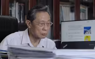 一个小女孩成为钟南山永远忘不了的病人