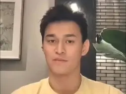 孙杨回应美国游泳运动员脸紫：不太清楚 我们做好自己就行