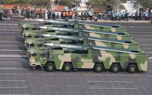 看过十一大阅兵后，美军航母还敢靠近台湾？