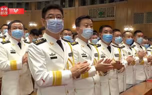 志愿军老战士获全场起立鼓掌，致敬英雄！