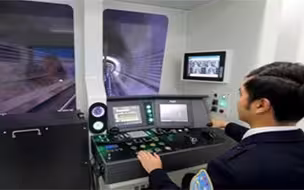不见尘土飞扬的训练场，没有轰鸣的战车，中国又一秘密武器登场