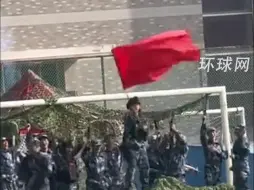 “炮火连天”技战能拉满，山东师范大学军训汇演现保家卫国热血场面