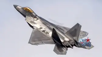 F-22披着白色“马赛克”现身，葫芦里卖的究竟是什么药？