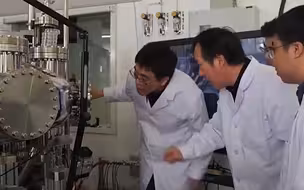 我国在三维世界造出二维金属材料 新金属厚度为头发丝20万分之一