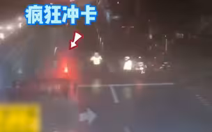 大货车司机为逃避处罚 一路逃窜疯狂冲卡 真实追捕画面曝光