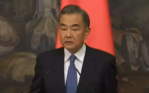 王毅：中国从不干涉美国内政