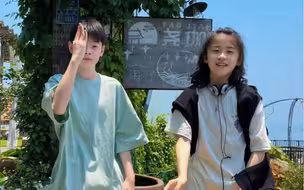我典哥还是有点舞蹈天赋在身上啊