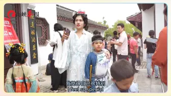泰国宝妈汉服初体验，感叹好像穿越回到中国古代，置身在电影当中