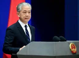 中方敦促美方切实保障中国在美学生学者安全和合法权益