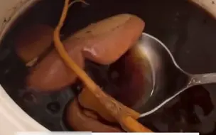 愚昧到让人心疼！女子备孕每天喝黑漆漆中药 让老公天天吃碱面…
