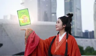 福利来喽！送盲盒！当南越王博物院的圆雕玉舞人“小玉”化身成人...