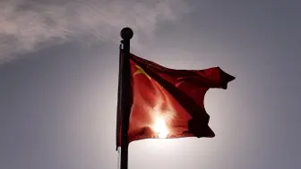 军号嘹亮！新年第一天，第81集团军某旅举行升国旗仪式