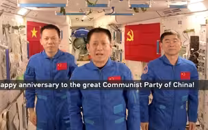 现场！中国3名航天员在空间站祝党“生日快乐” 身后党旗国旗醒目
