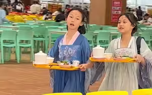 学校汉服日 学生们身着汉服