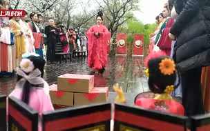 与花争艳 百余汉服爱好者盛装聚会踏青游园