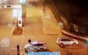 六十辆专车接送教资考生  警车开道保障顺利前往考点